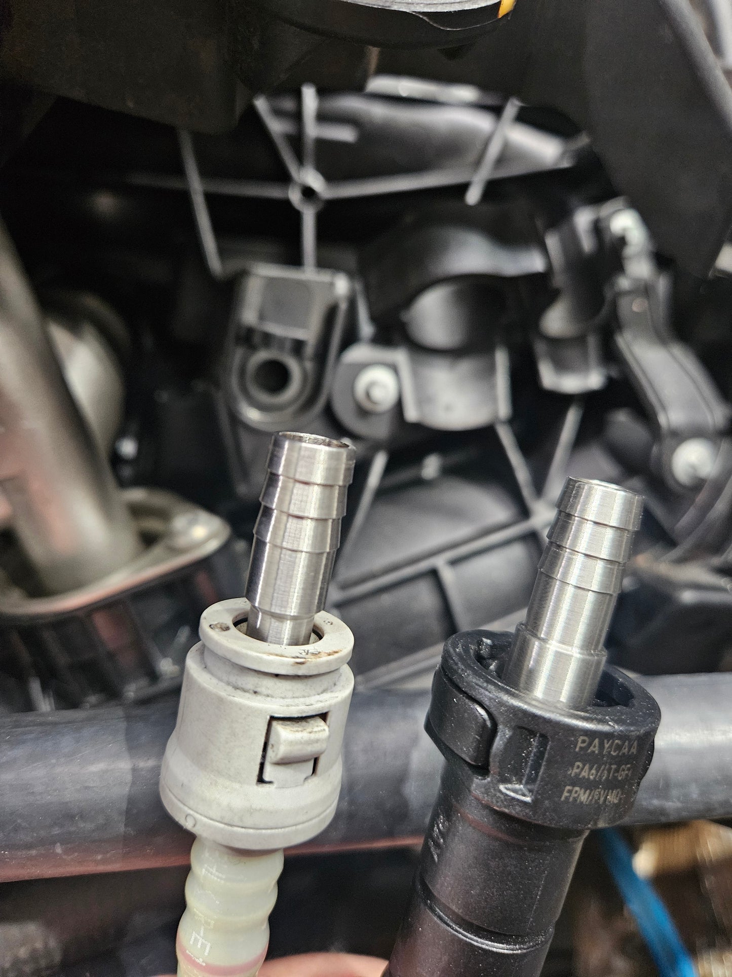M57 quick connect fuel fitting