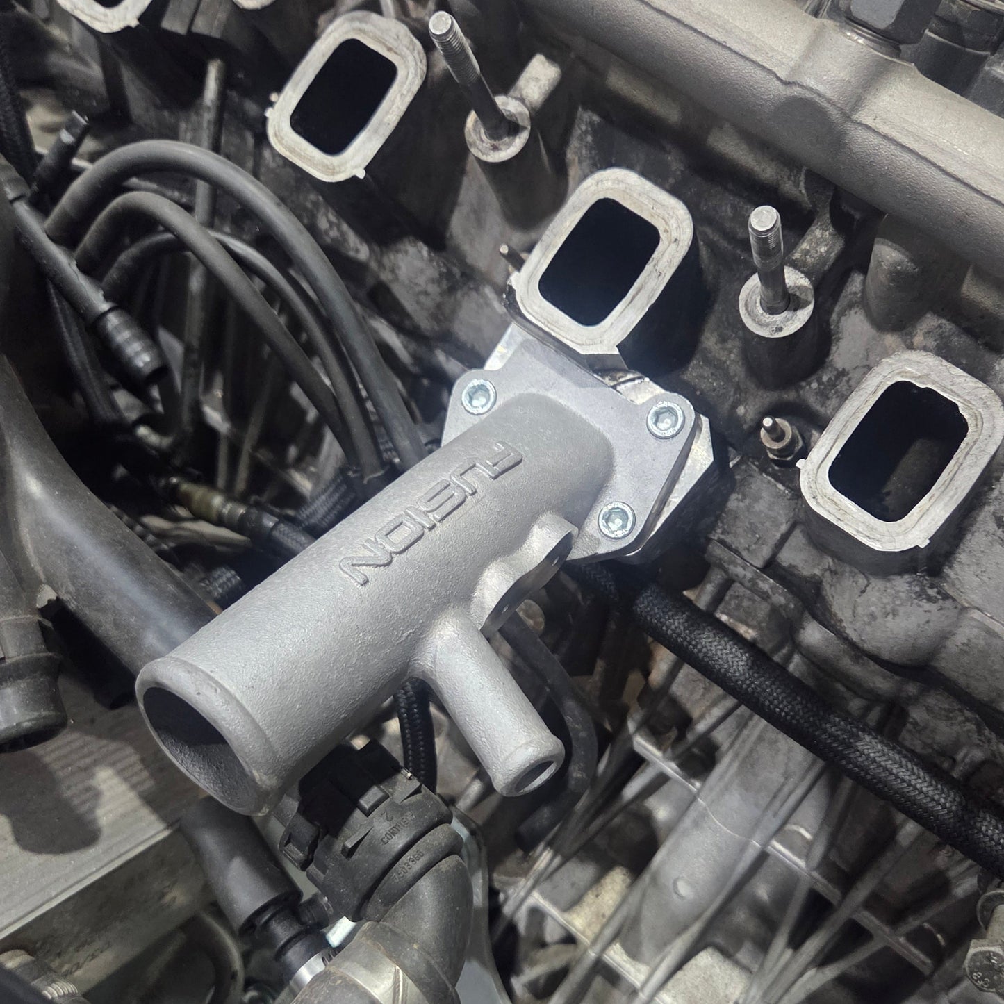 M57 Cast Aluminium top radiator hose outlet