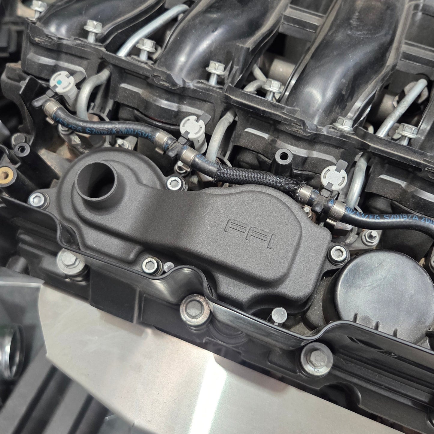 M57 Rocker cover breather housing
