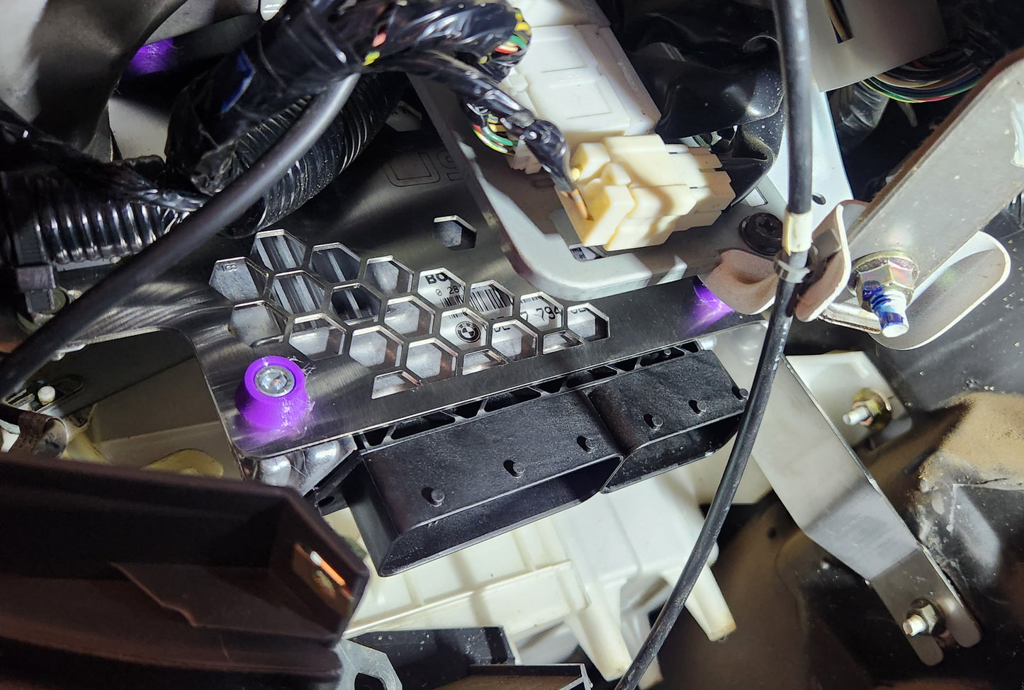 GU Patrol M57 ECU mount